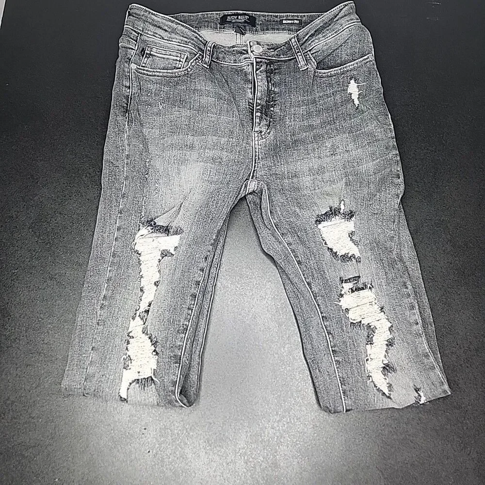 Judy Blue Jeans Women’s 11/30 Skinny Fit Distressed Faded Stretchy JB8857 Black